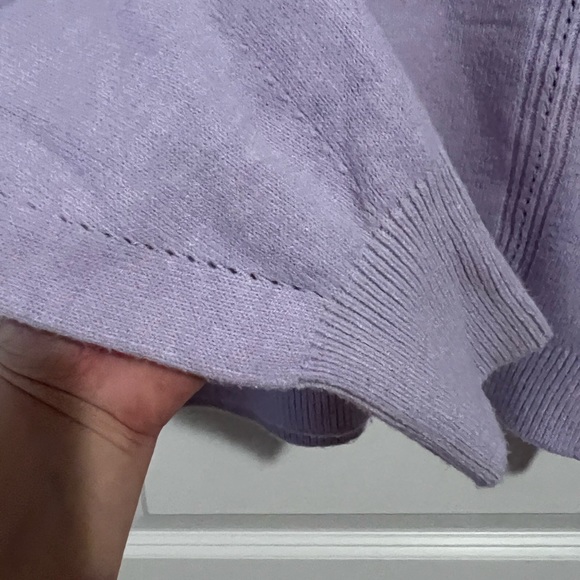 *SOLD*Free assembly lavender sweater sz L - Picture 4 of 6